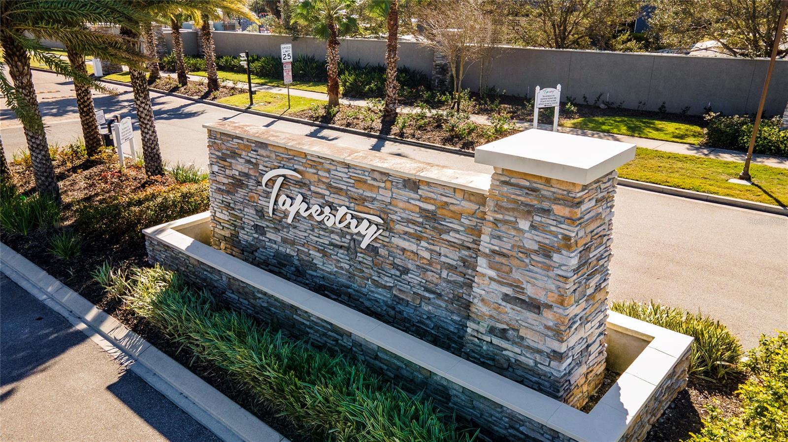 2412 ANNACELLA AVENUE