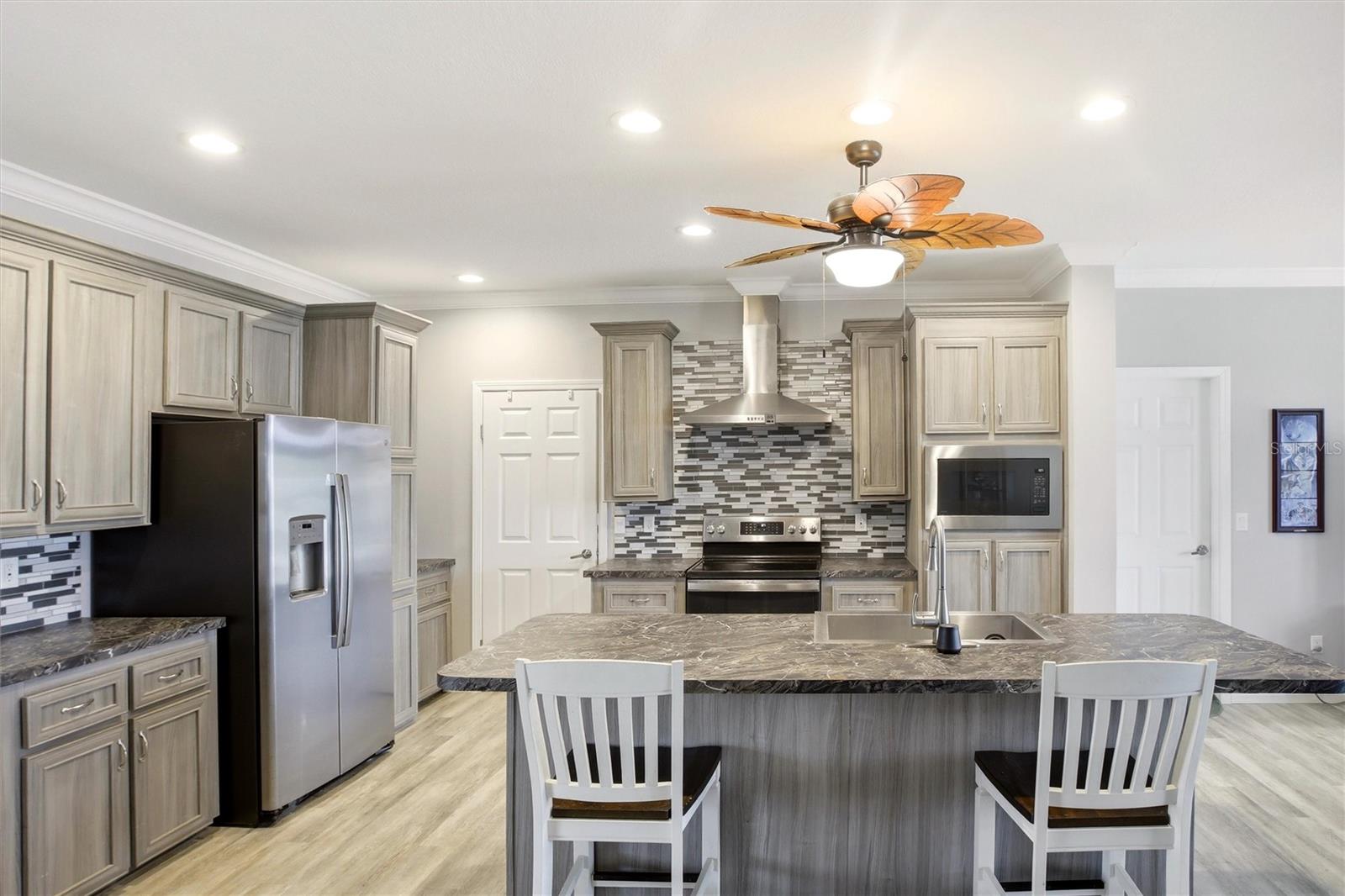 HARBOR VIEW ON THE BAY - Residential