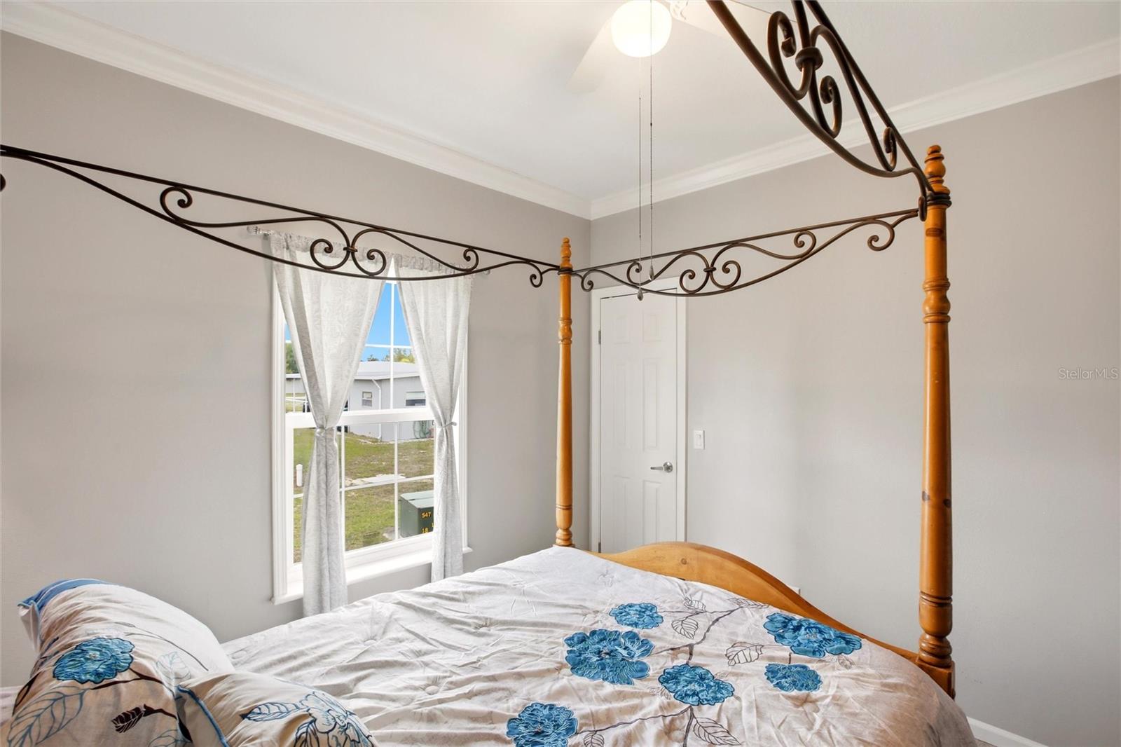 HARBOR VIEW ON THE BAY - Residential