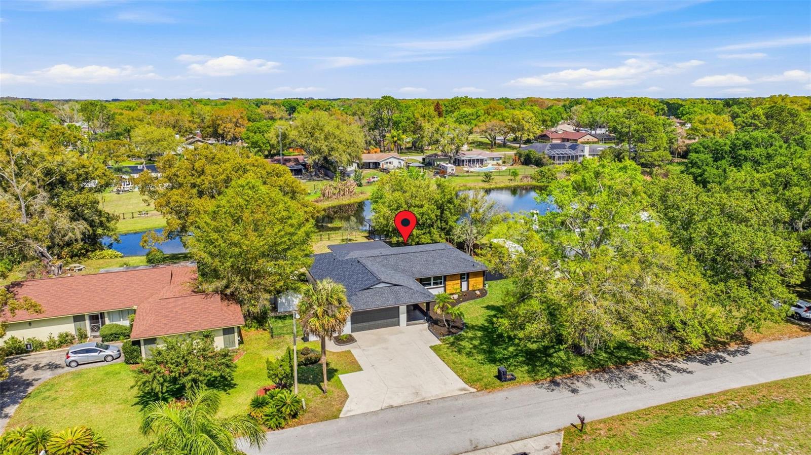 GROVE SHORE - Residential