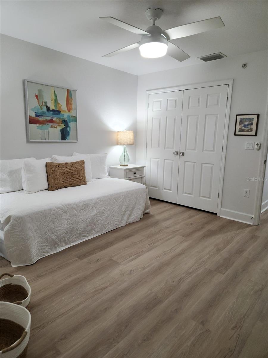 HERITAGE OAK PARK 01 REP - Residential