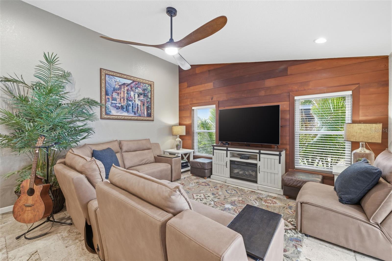 ASHLEY OAKS UNIT 1 - Residential