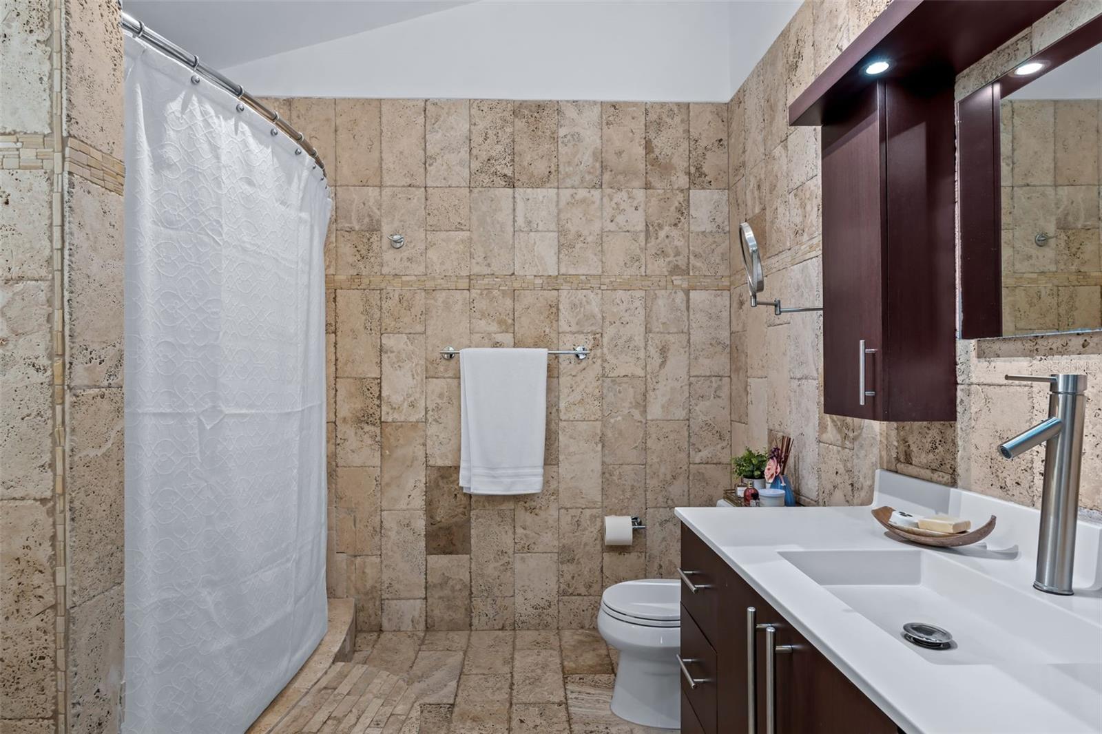 URBANIZACIÓN EL PARAISO - Residential