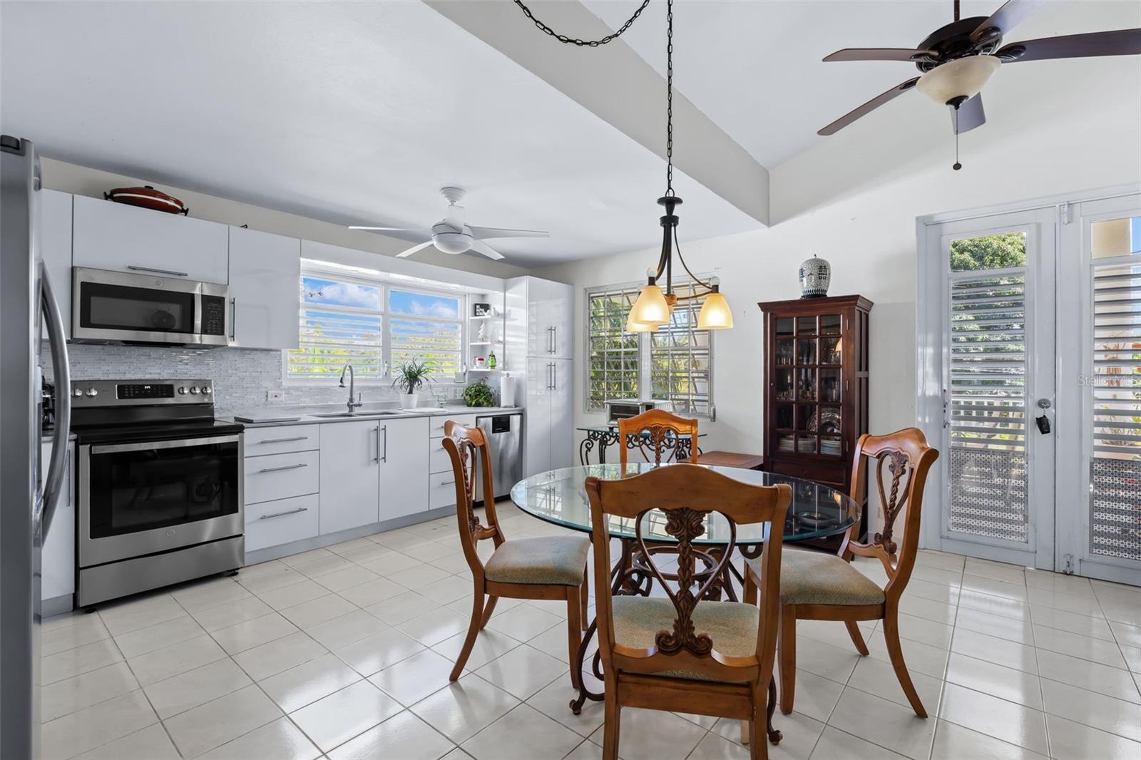 URBANIZACIÓN EL PARAISO - Residential