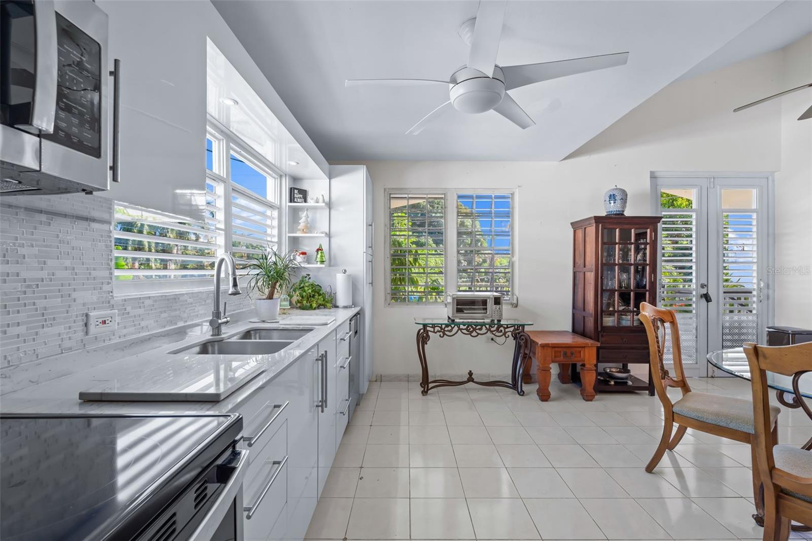 URBANIZACIÓN EL PARAISO - Residential