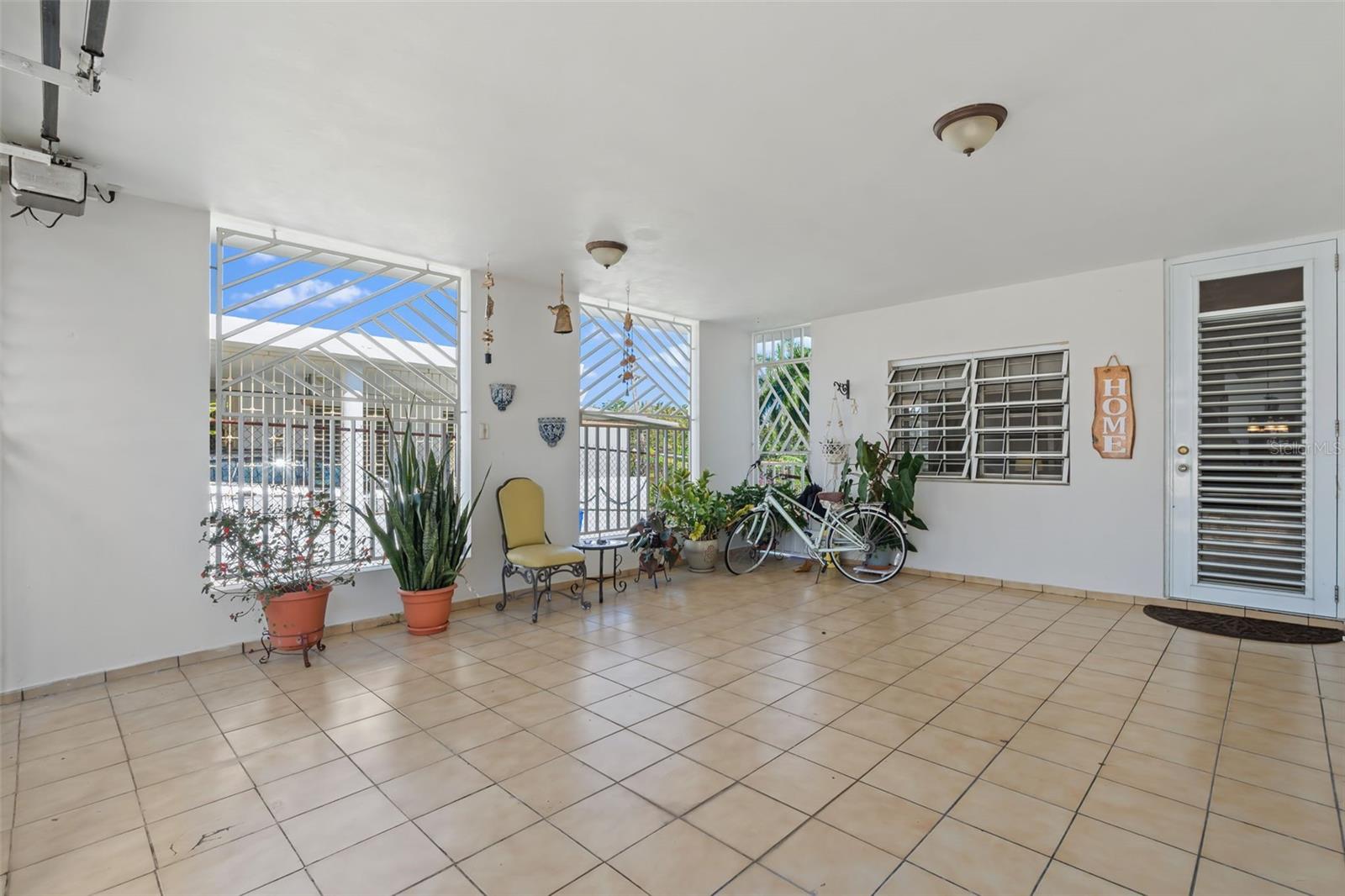 URBANIZACIÓN EL PARAISO - Residential