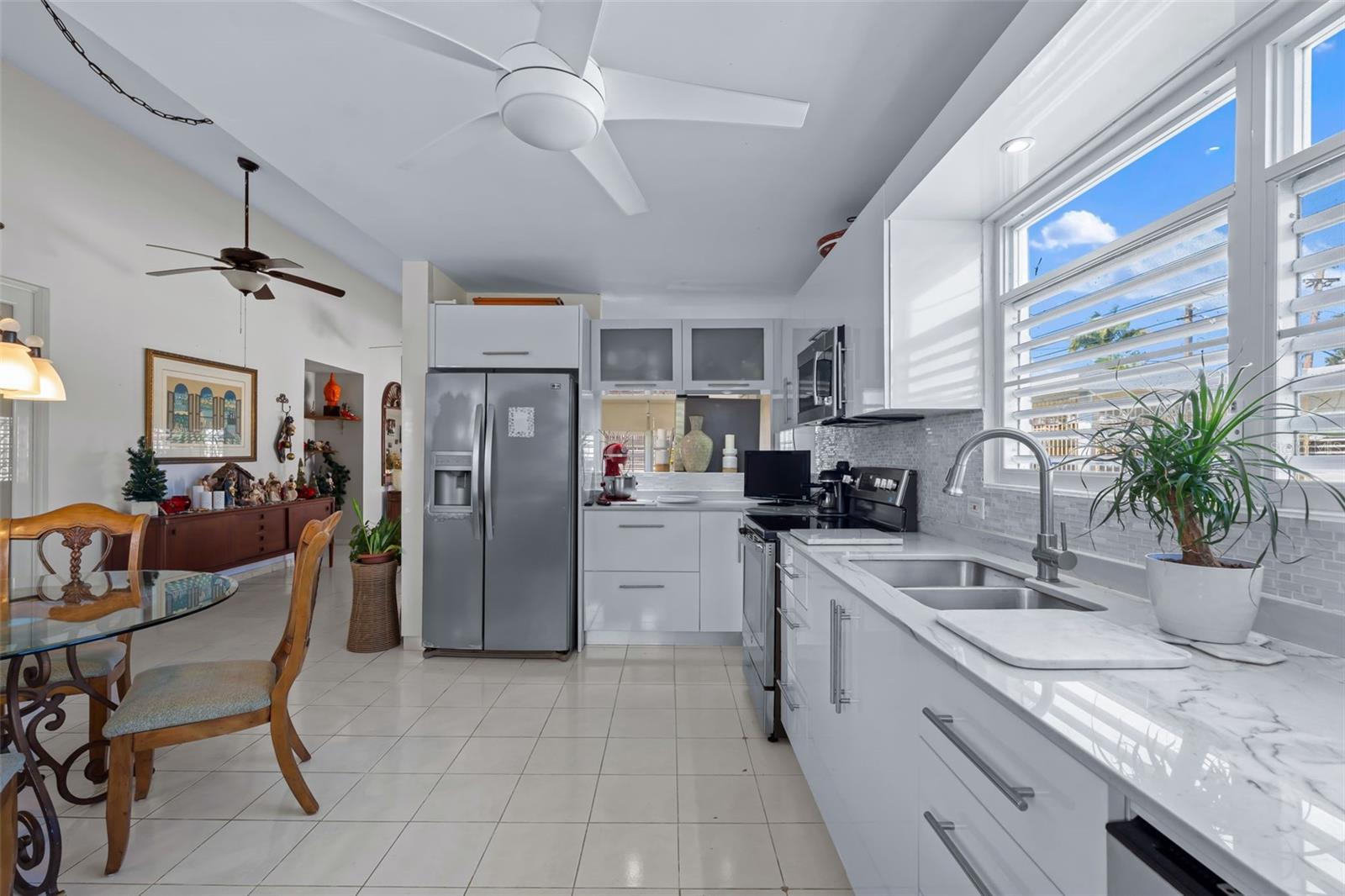 URBANIZACIÓN EL PARAISO - Residential