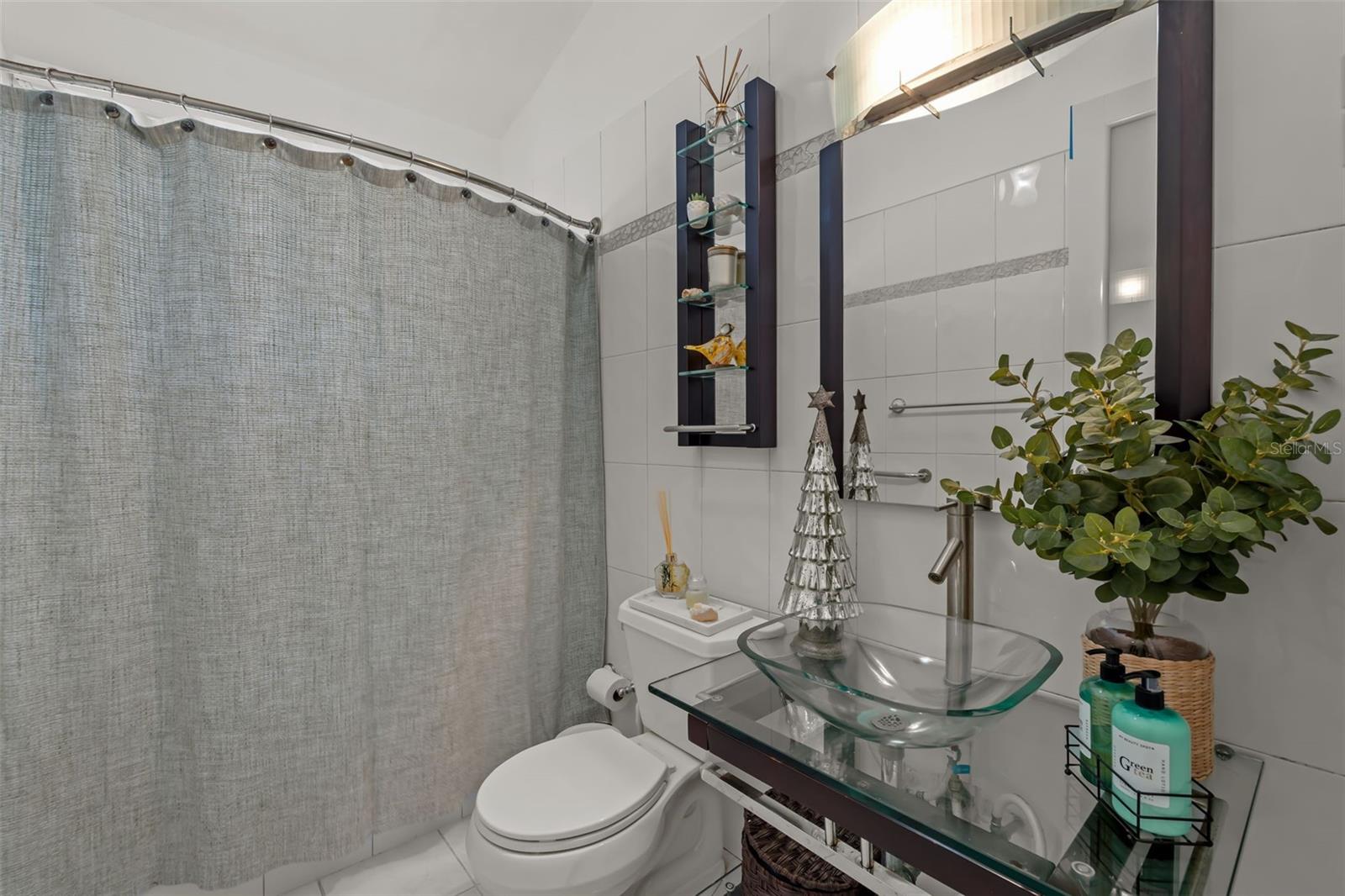 URBANIZACIÓN EL PARAISO - Residential