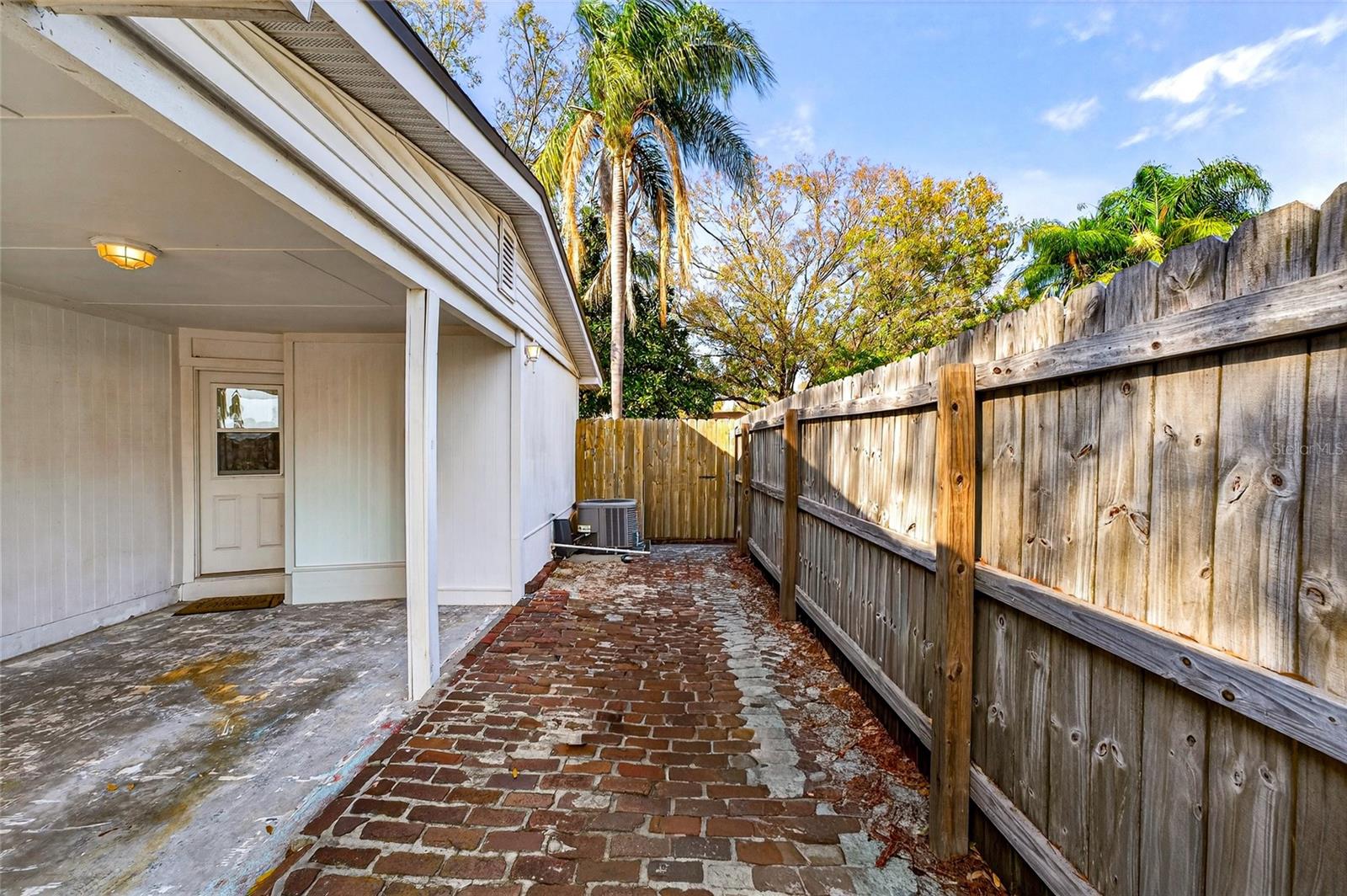 GANDY GARDENS 4 - Residential