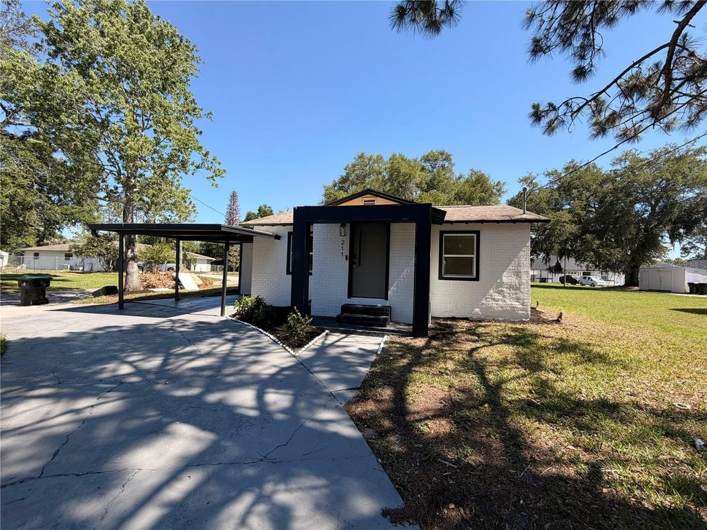 Photo of 211 Bayshore Drive, Orlando, FL 32805 (MLS # S5151993)