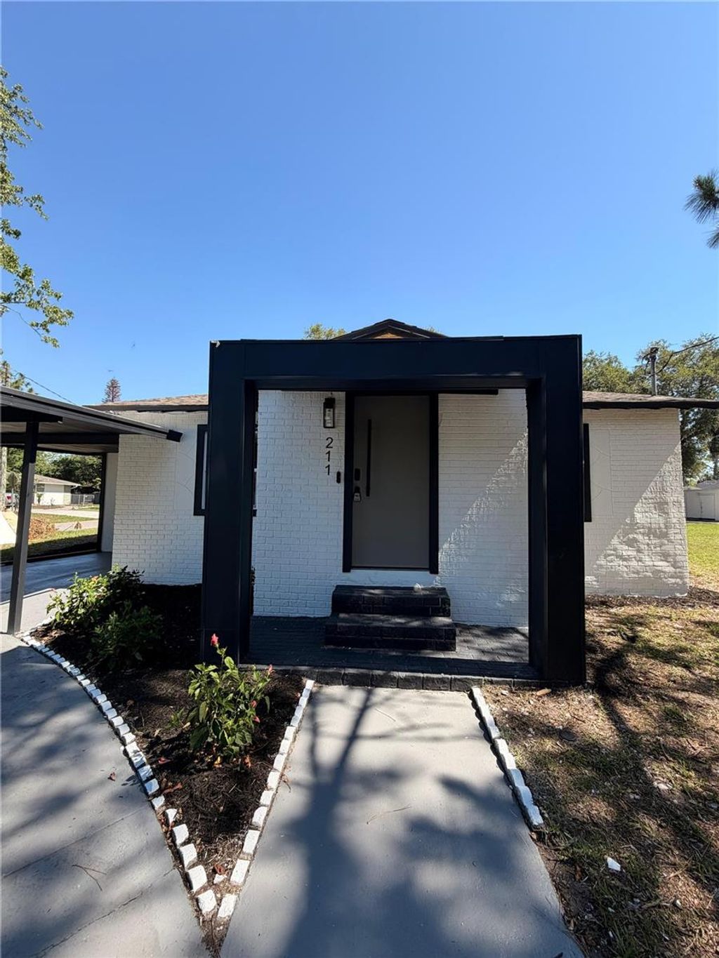 Photo of 211 Bayshore Drive, Orlando, FL 32805 (MLS # S5151993)