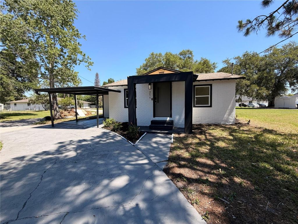 Photo of 211 Bayshore Drive, Orlando, FL 32805 (MLS # S5151993)