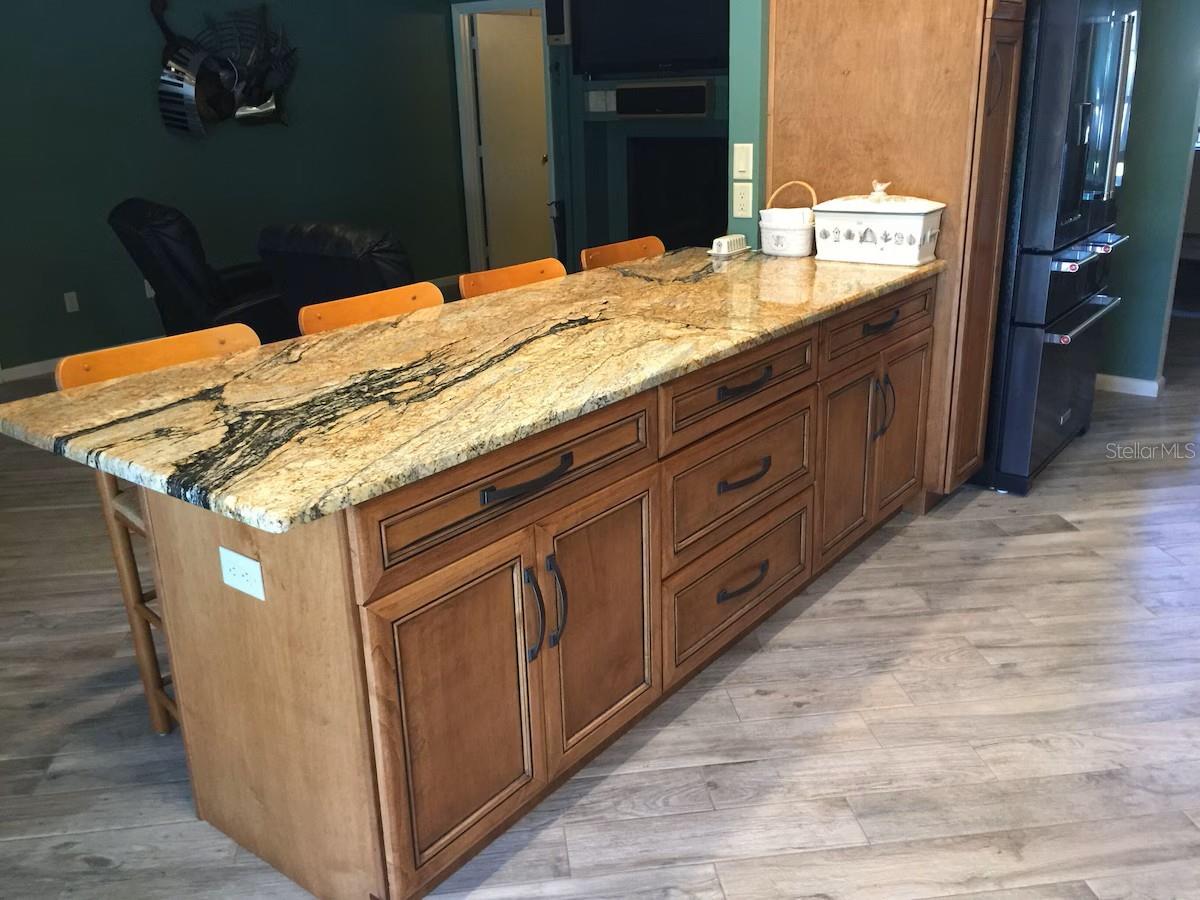 LAKE THOMAS WOODS FIFTH ADD - Residential