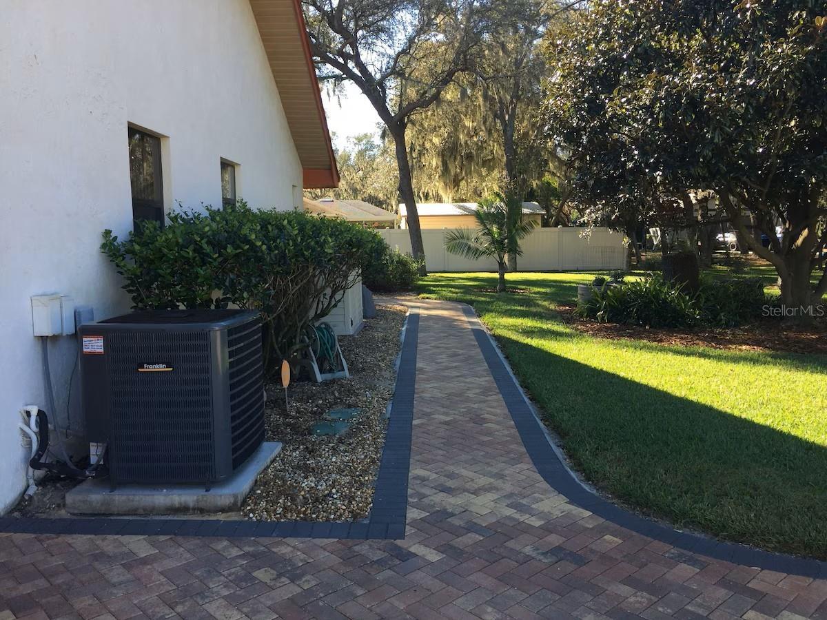 LAKE THOMAS WOODS FIFTH ADD - Residential