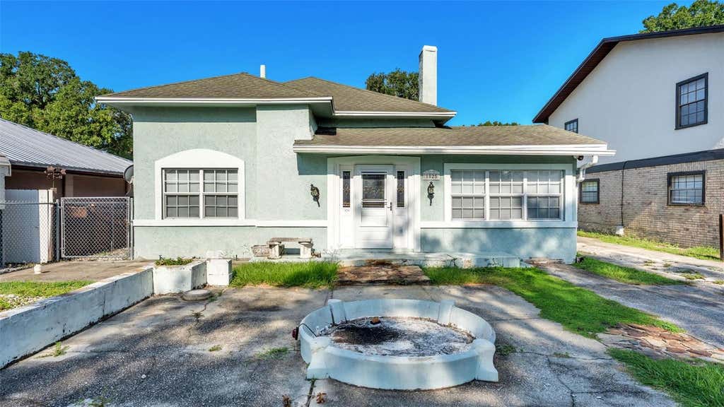 Photo of 1825 16th Street NW, Winter Haven, FL 33881 (MLS # L4964258)