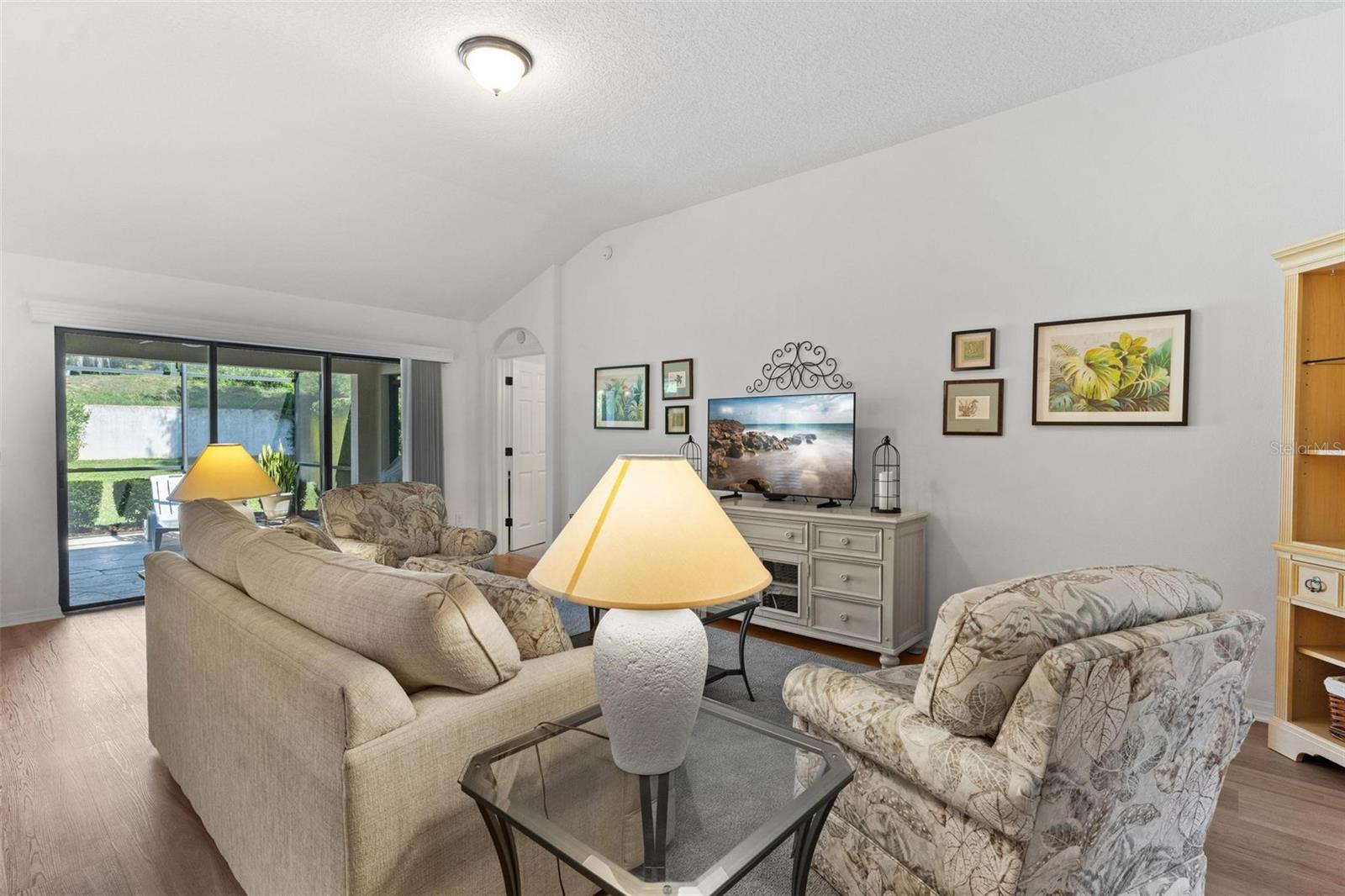 LANDINGS AT HARBOR HILLS - Residential