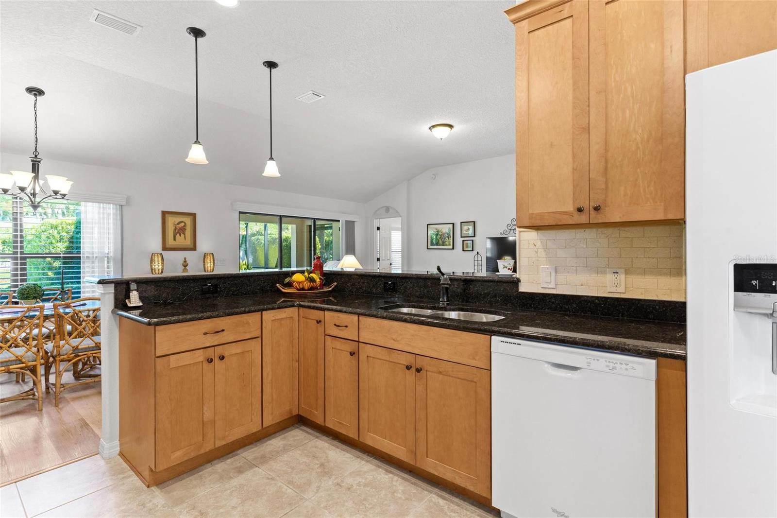 LANDINGS AT HARBOR HILLS - Residential