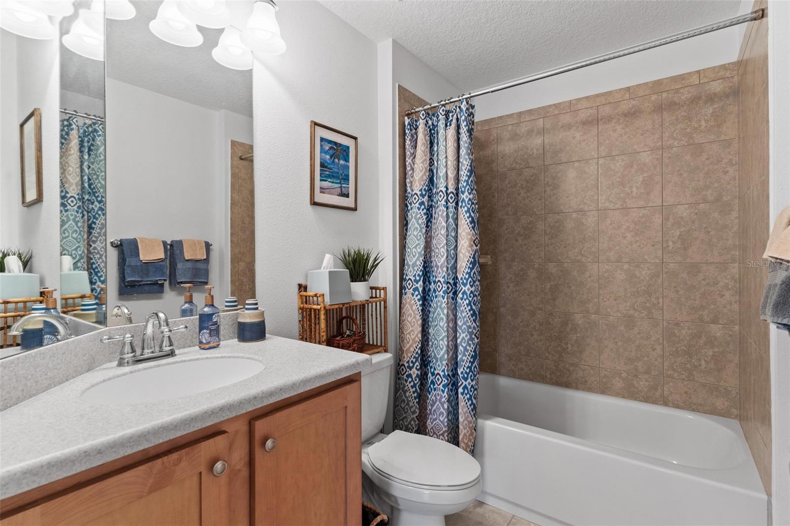 LANDINGS AT HARBOR HILLS - Residential