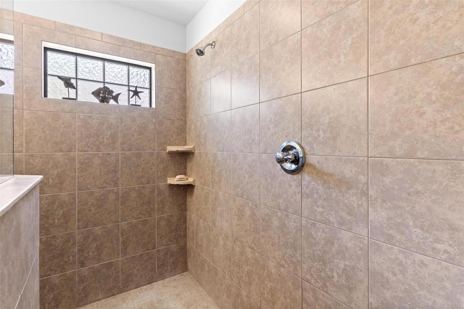 LANDINGS AT HARBOR HILLS - Residential