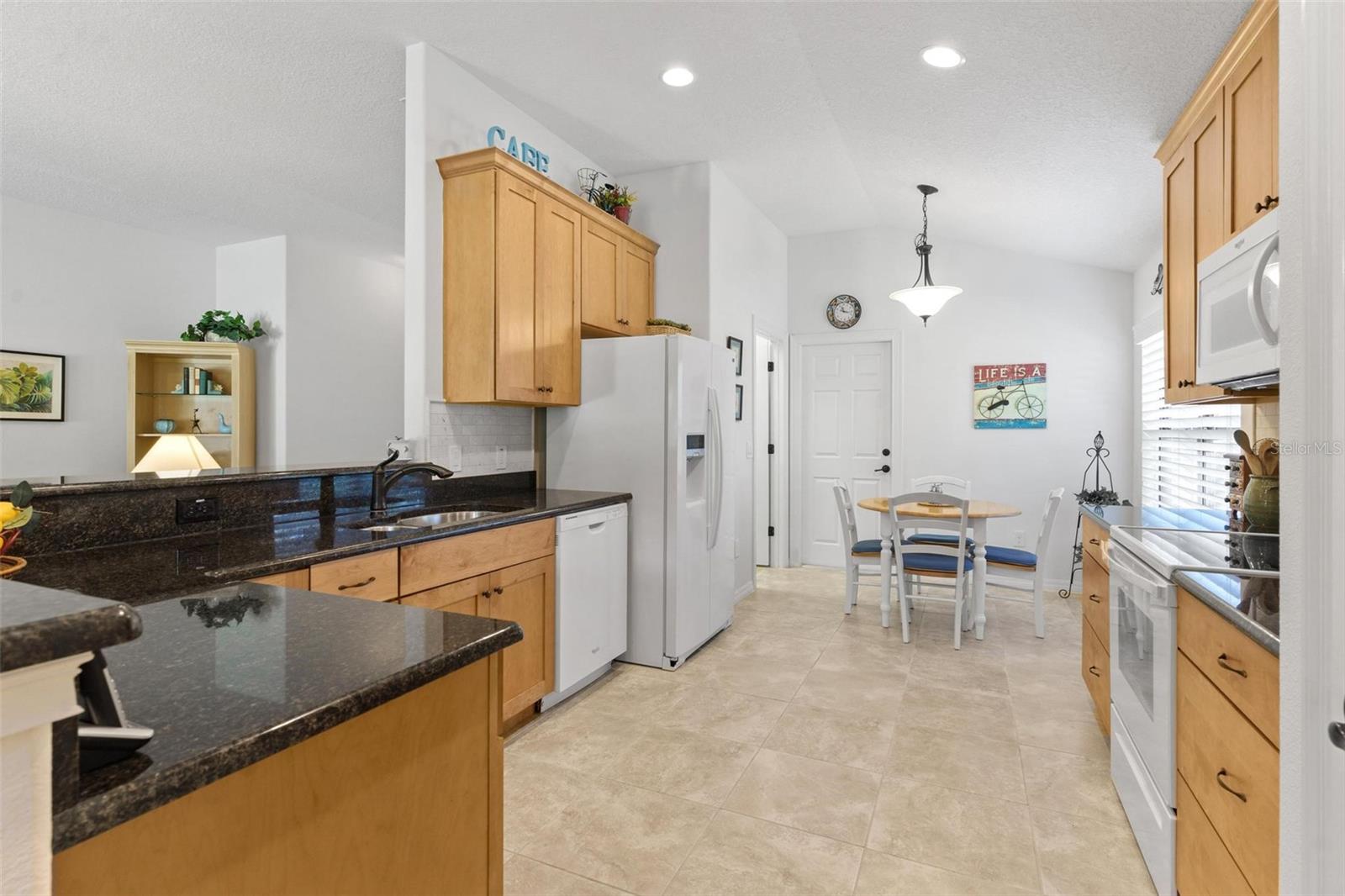 LANDINGS AT HARBOR HILLS - Residential