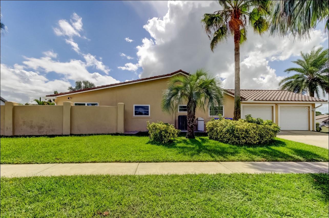 4831 BLUE JAY CIRCLE