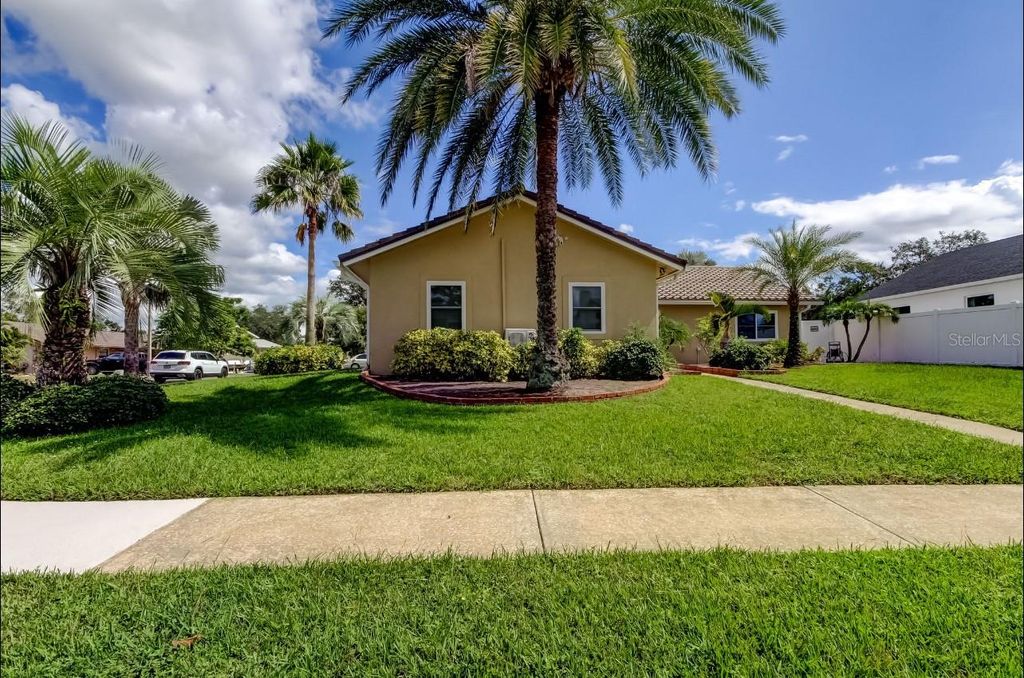 Photo of 4831 Blue Jay Circle, Palm Harbor, FL 34683 (MLS # TB8436972)