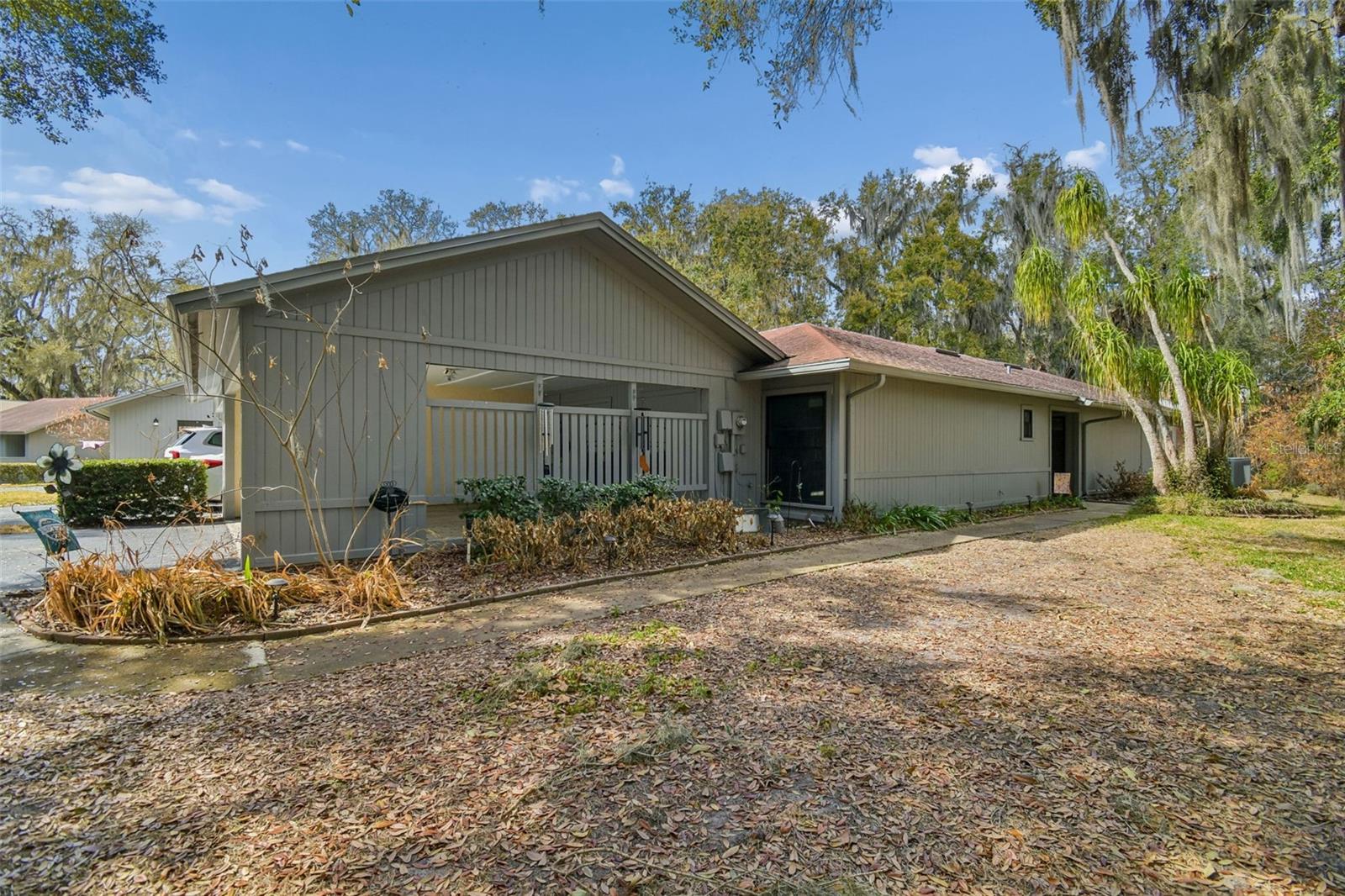 BLUFFS CHRISTINA 01 - Residential