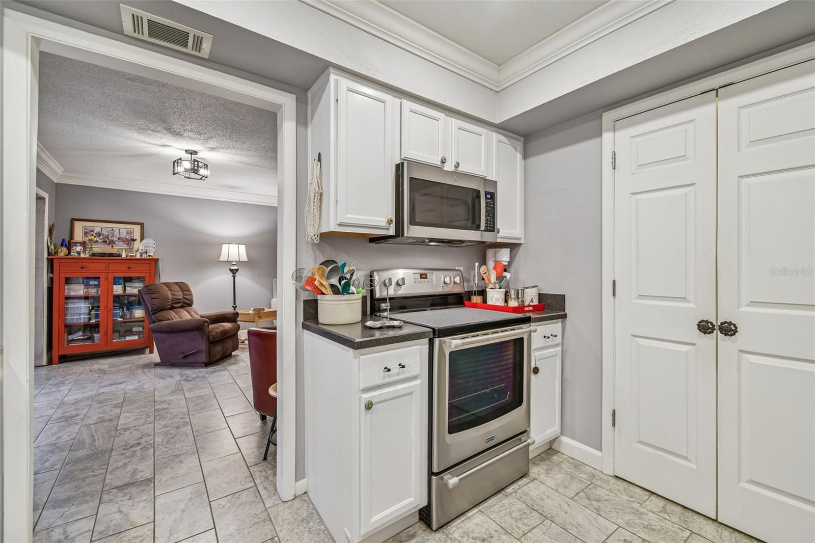 BLUFFS CHRISTINA 01 - Residential