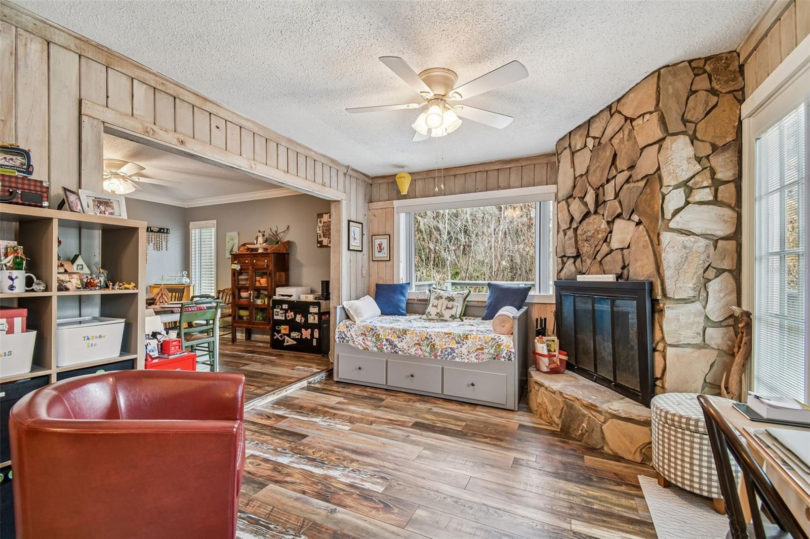 BLUFFS CHRISTINA 01 - Residential