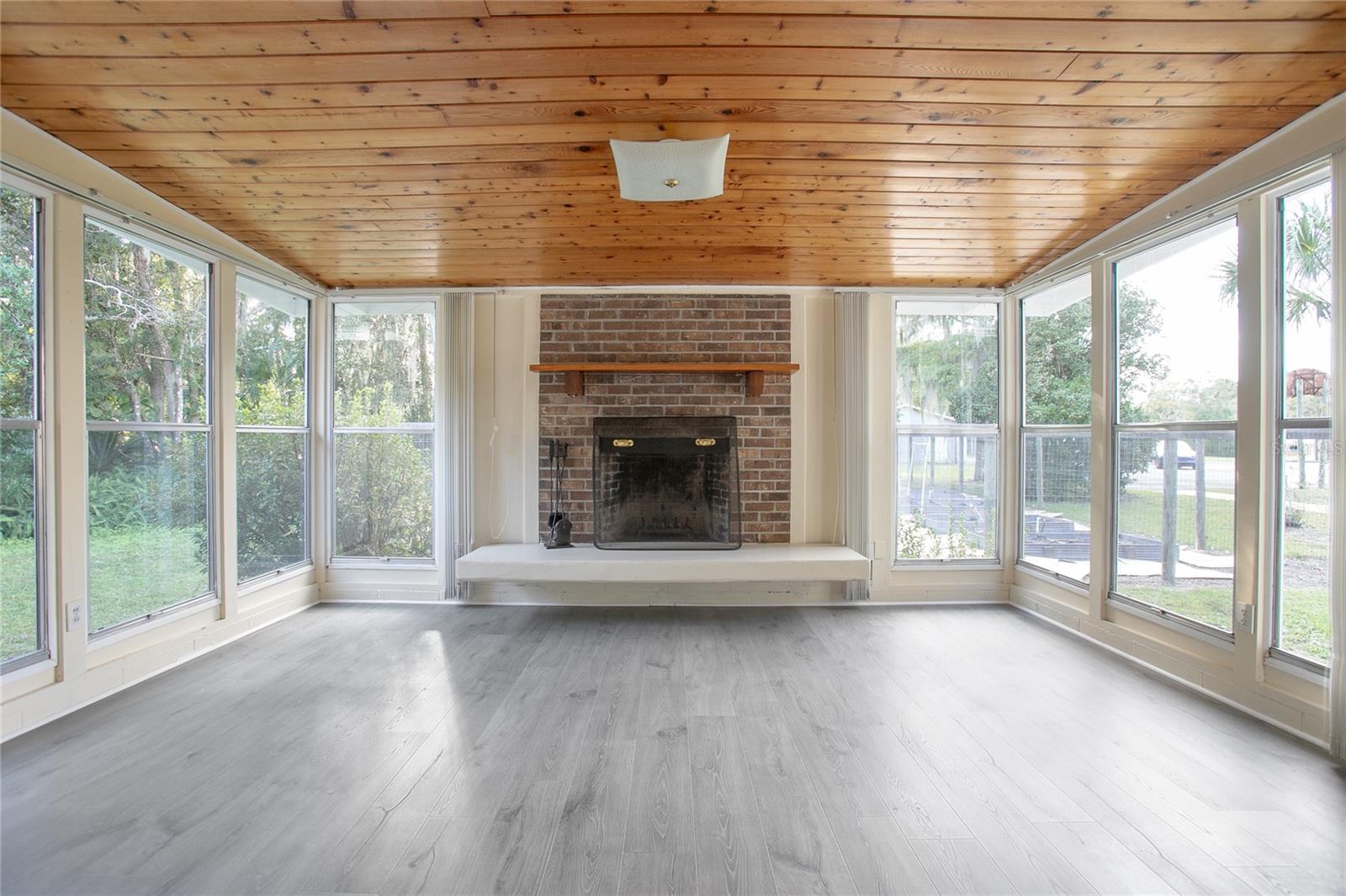 NORRIS DUPONT & GAUDRY GRANT - Residential Lease