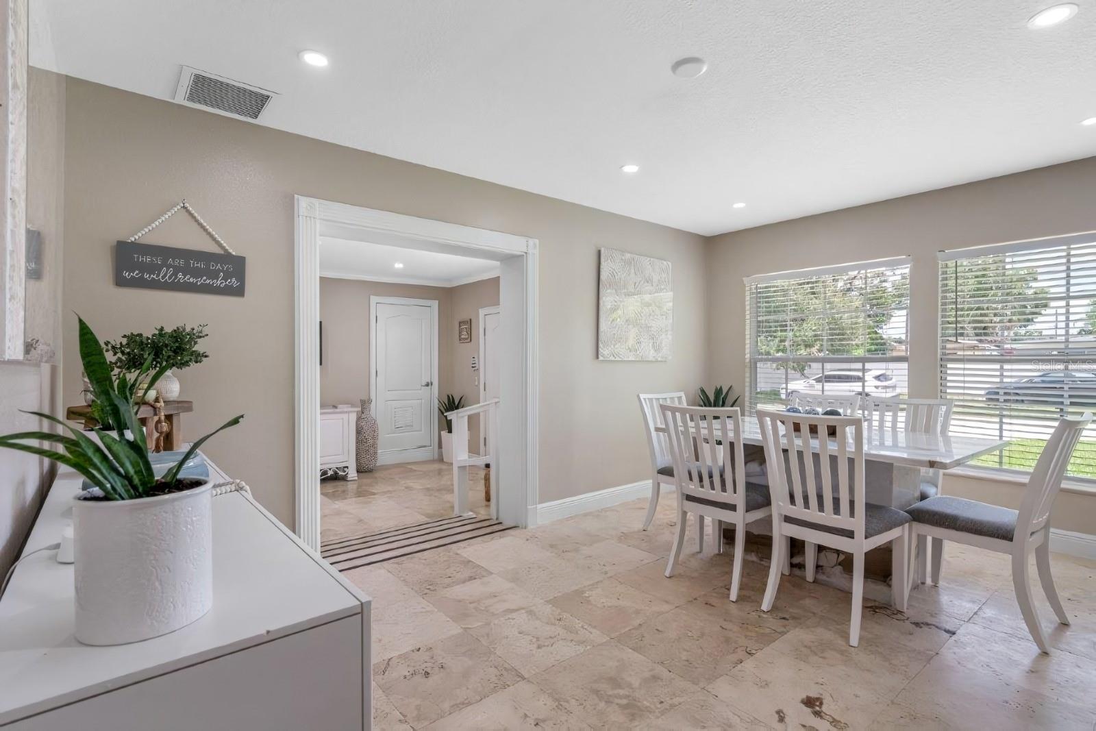 PLAZA TERRACE UNIT 4 - Residential Income