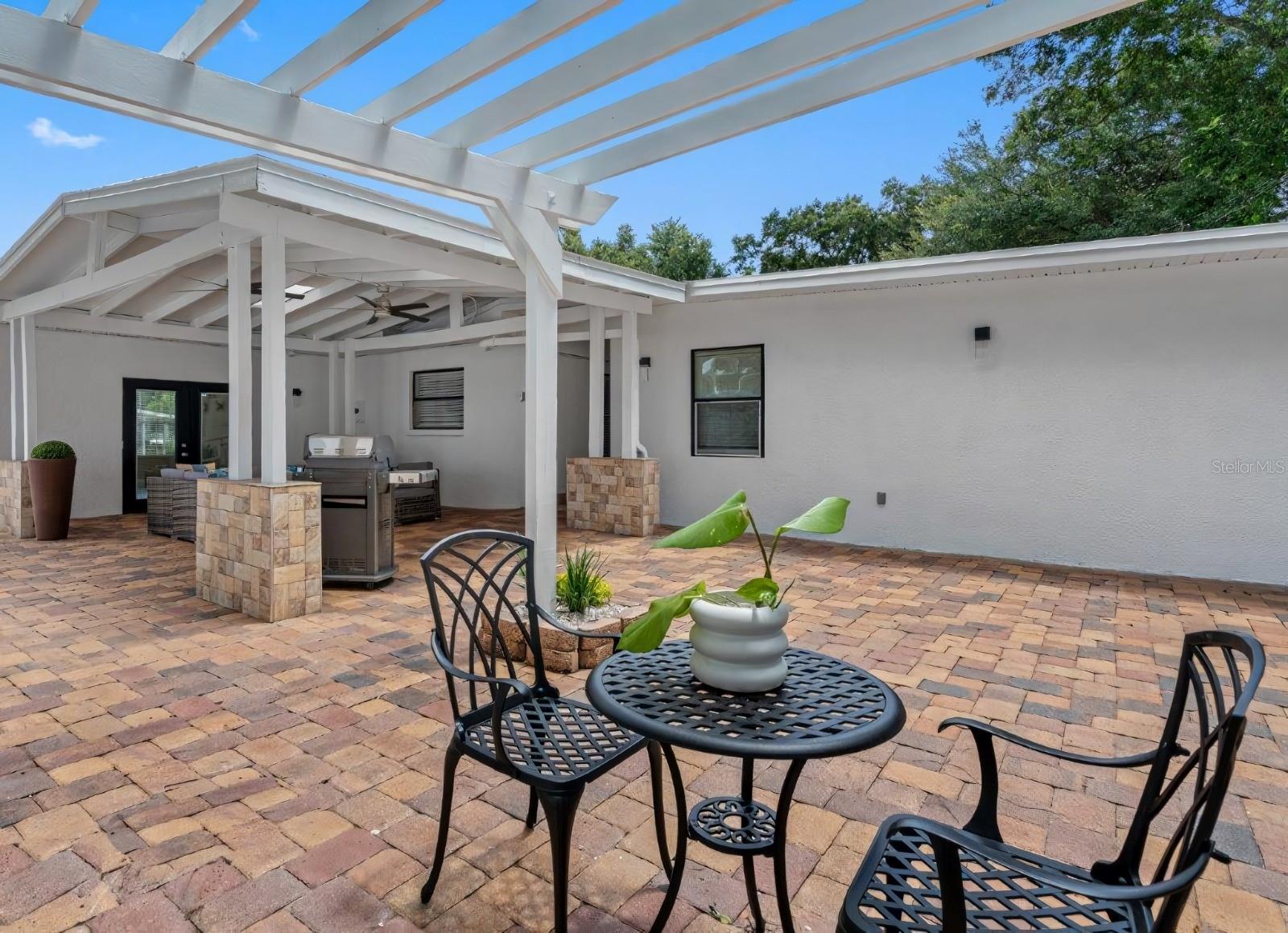 PLAZA TERRACE UNIT 4 - Residential Income