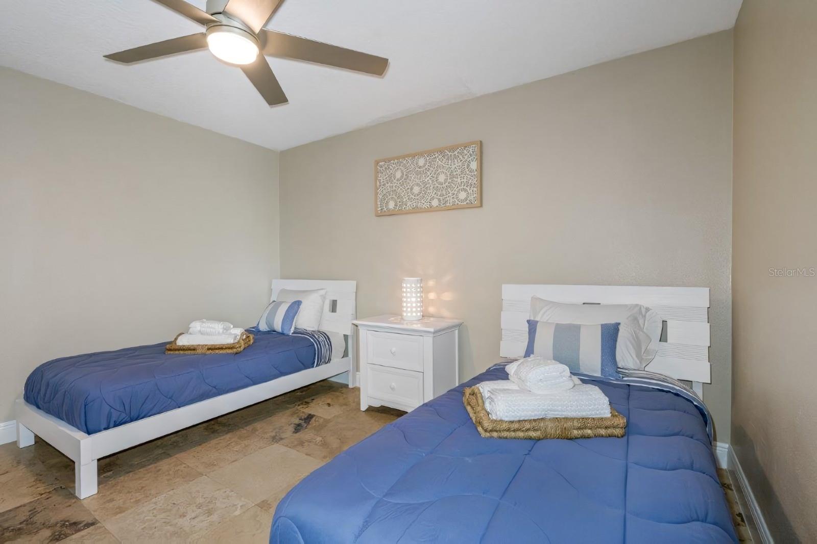 PLAZA TERRACE UNIT 4 - Residential Income