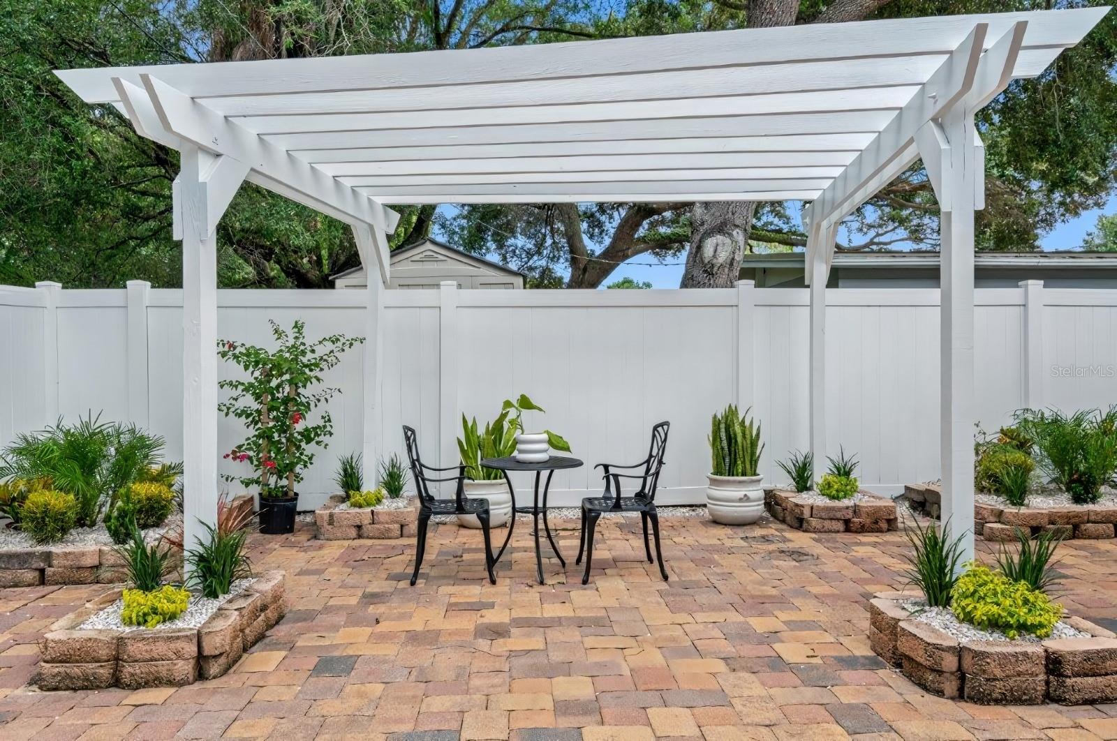 PLAZA TERRACE UNIT 4 - Residential Income