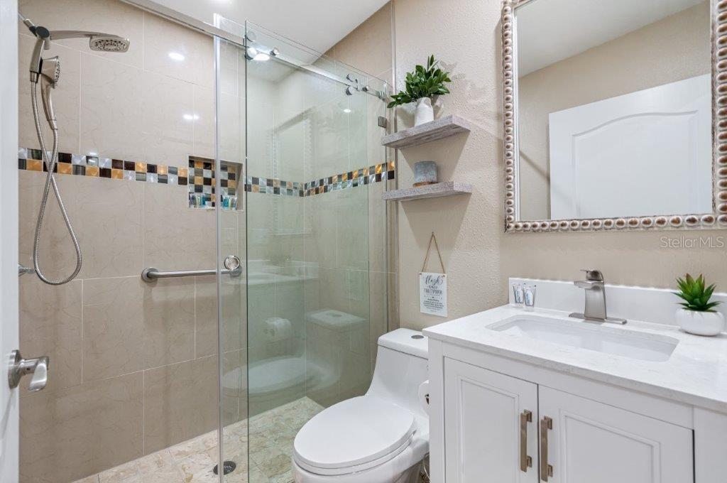 PLAZA TERRACE UNIT 4 - Residential Income