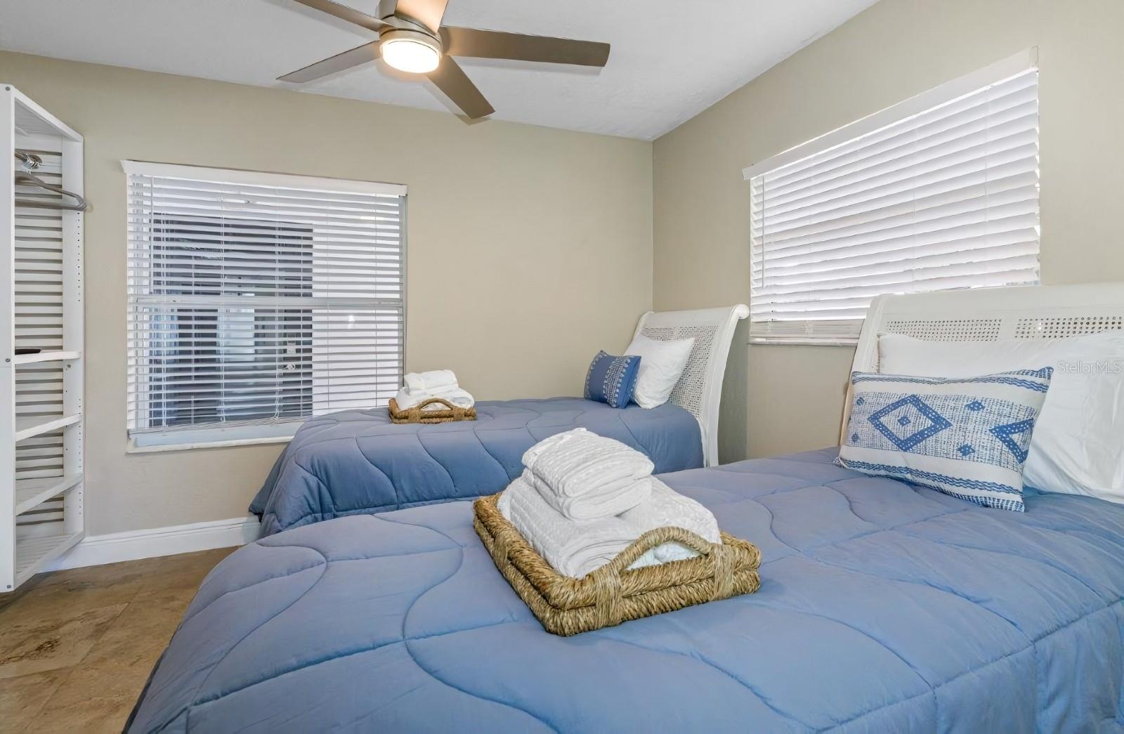 PLAZA TERRACE UNIT 4 - Residential Income
