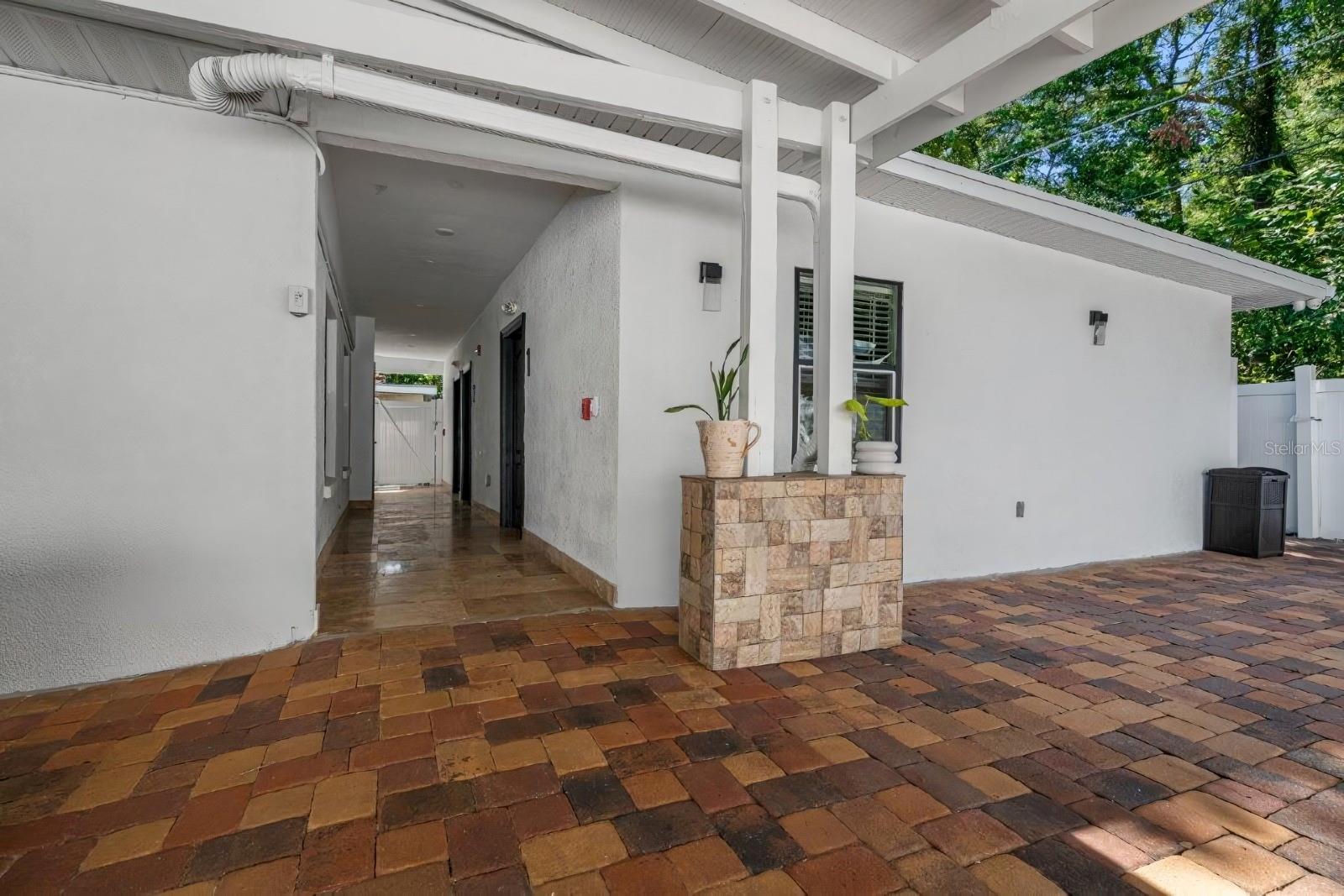 PLAZA TERRACE UNIT 4 - Residential Income