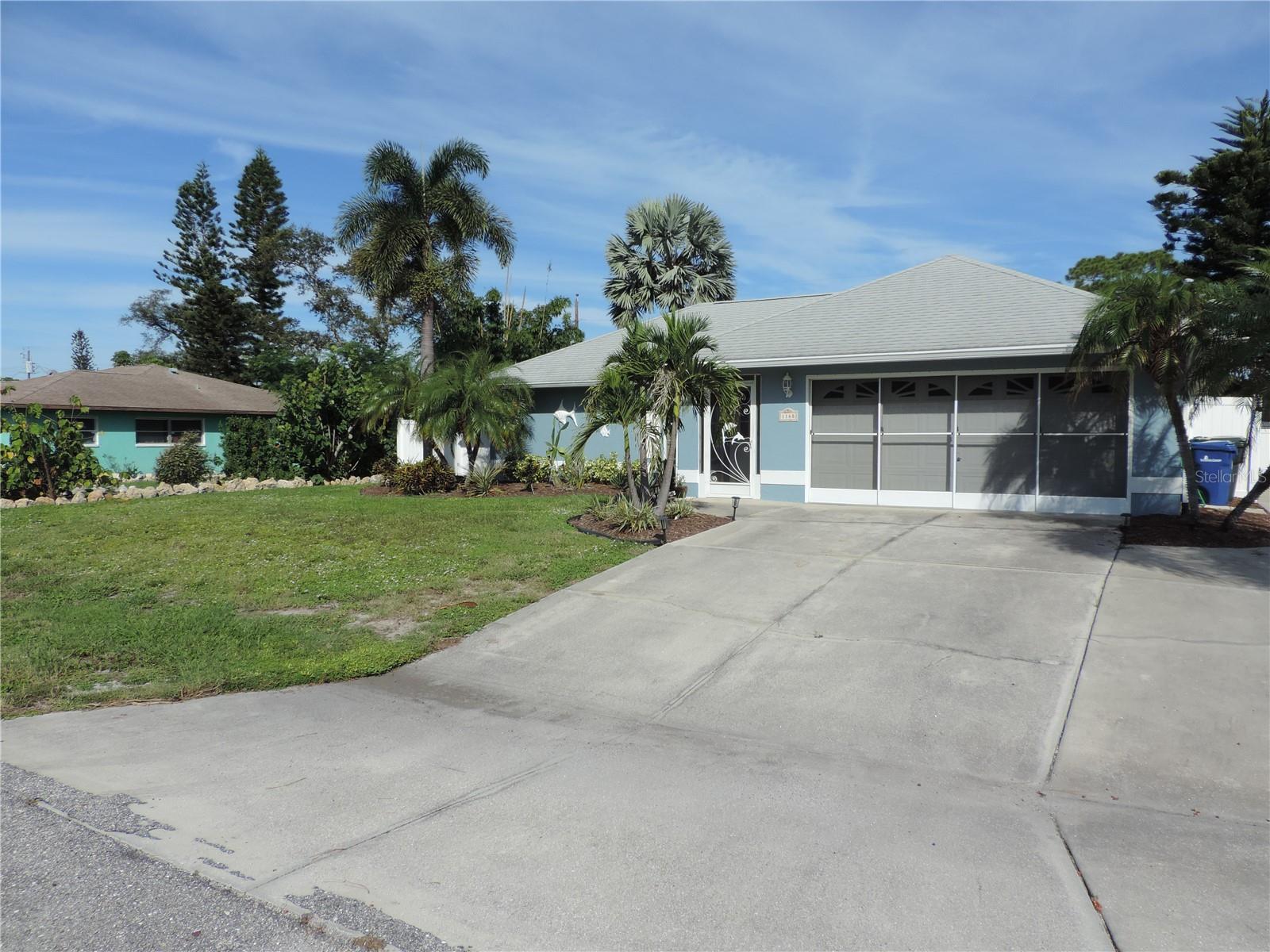 1148 ROYAL ROAD