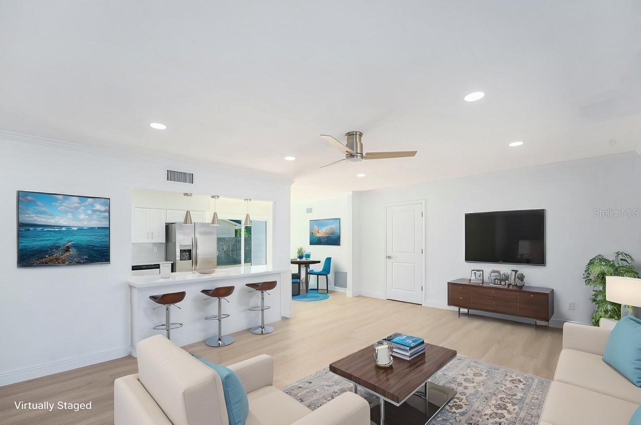 1601 PALOMA LANE