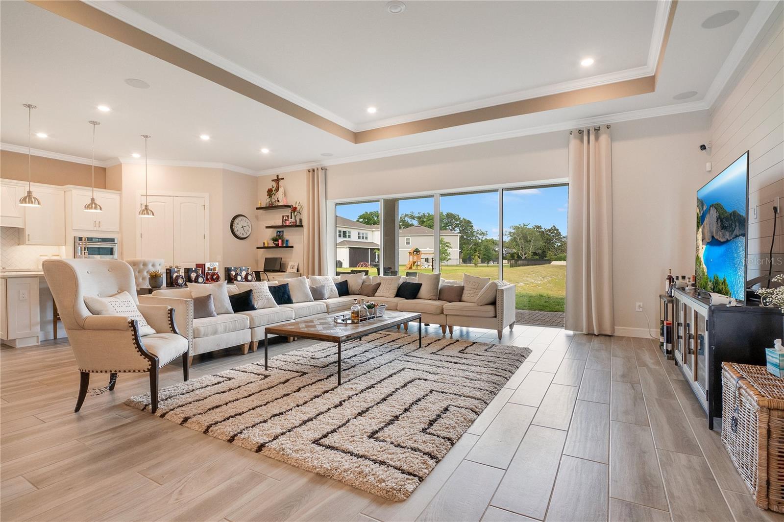 CRESTWOOD ESTATES - Residential