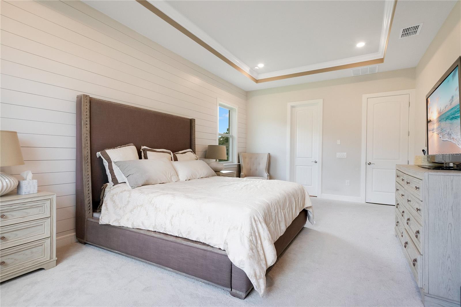 CRESTWOOD ESTATES - Residential