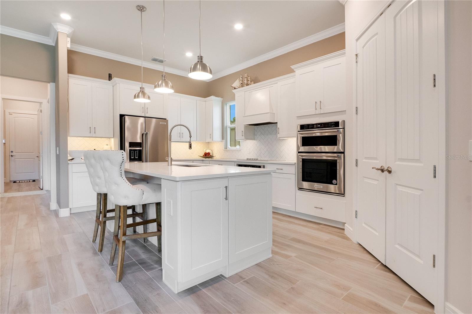 CRESTWOOD ESTATES - Residential