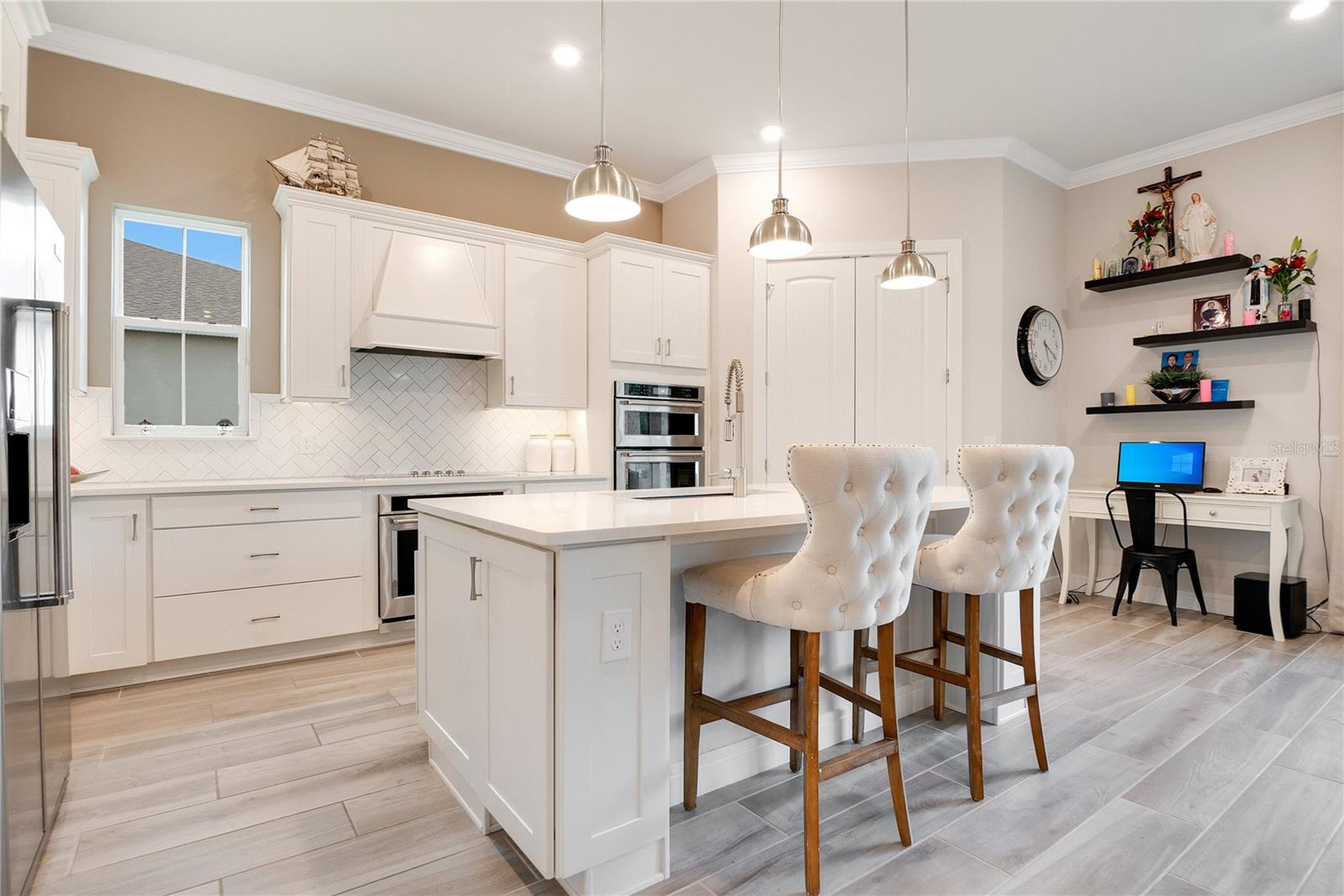 CRESTWOOD ESTATES - Residential