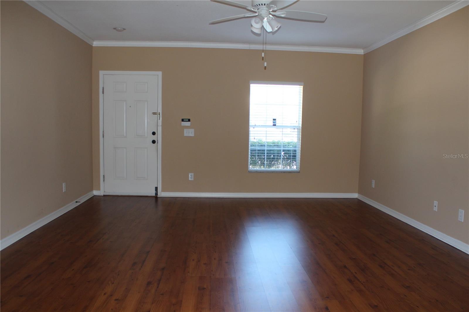 SWAN VIEW TWNHMS - Residential