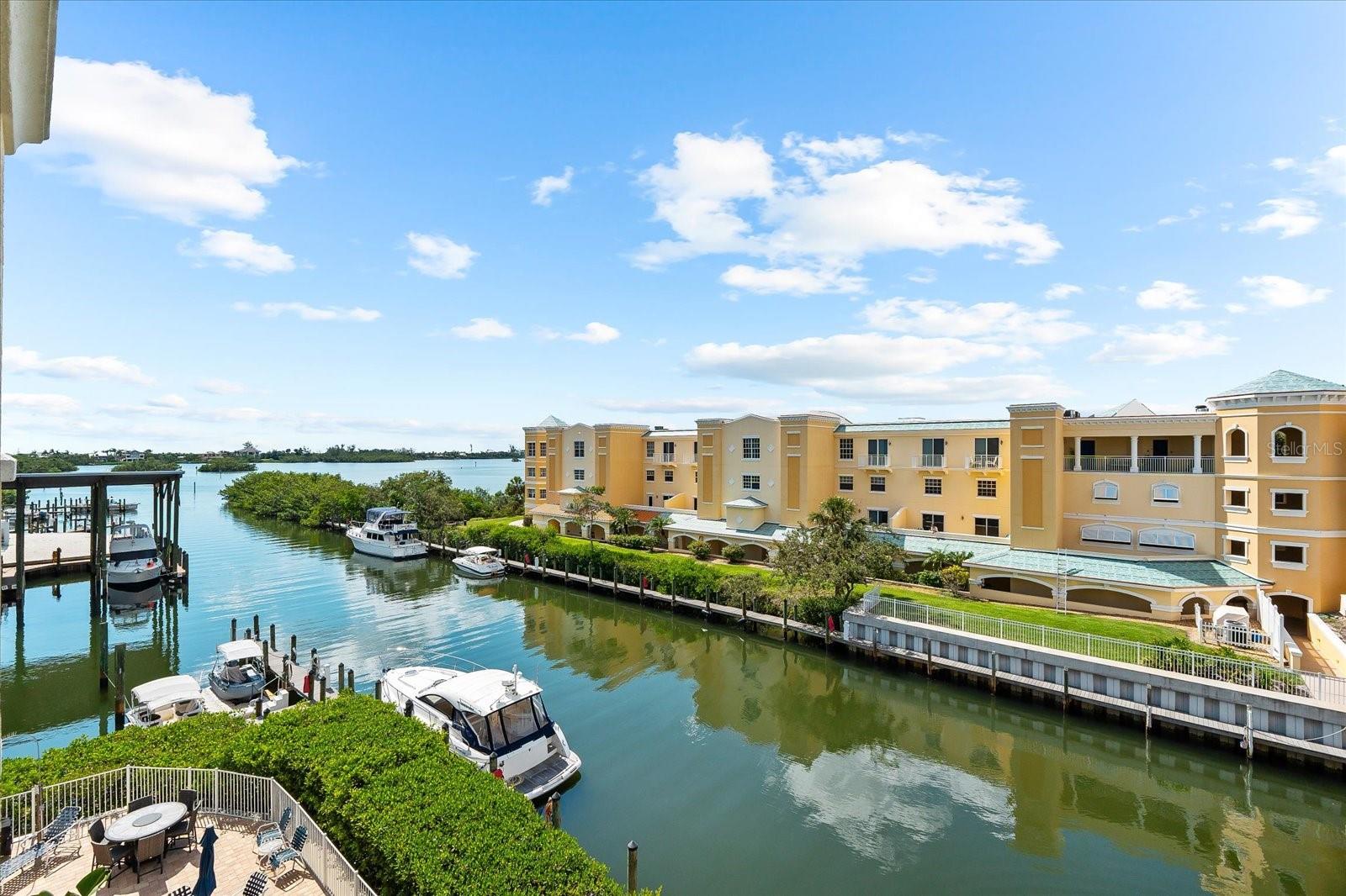 VILLAS AT BELLAGIO HARBOR VILLAGE - Residential
