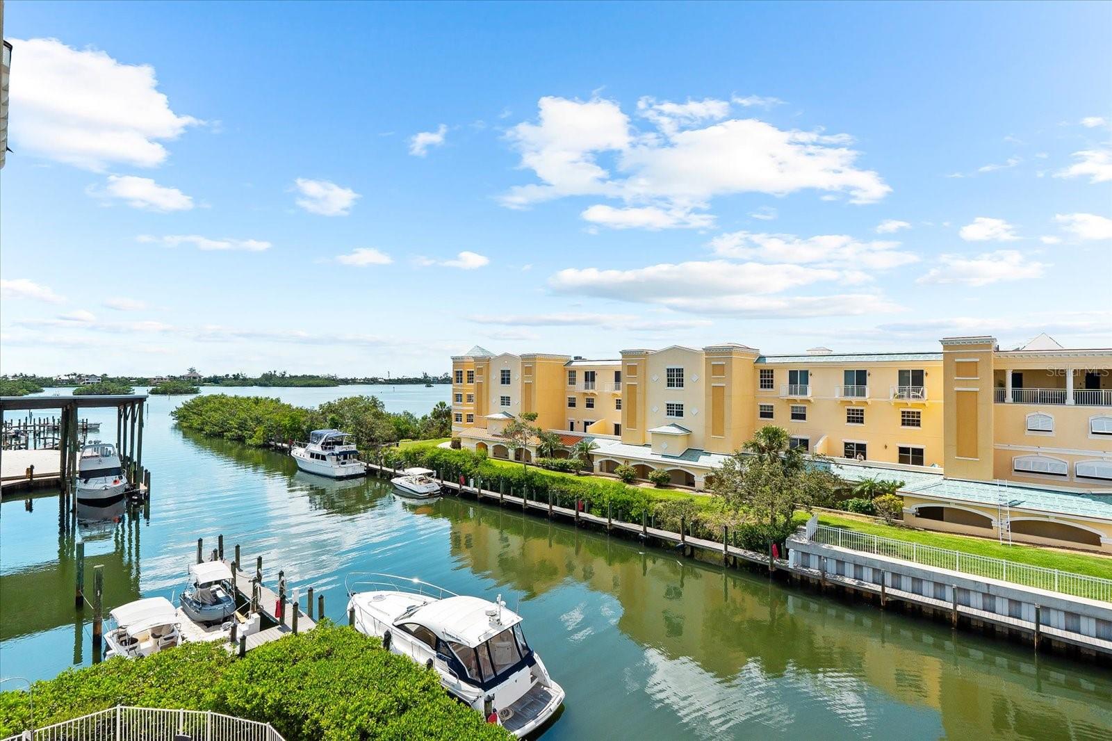 VILLAS AT BELLAGIO HARBOR VILLAGE - Residential