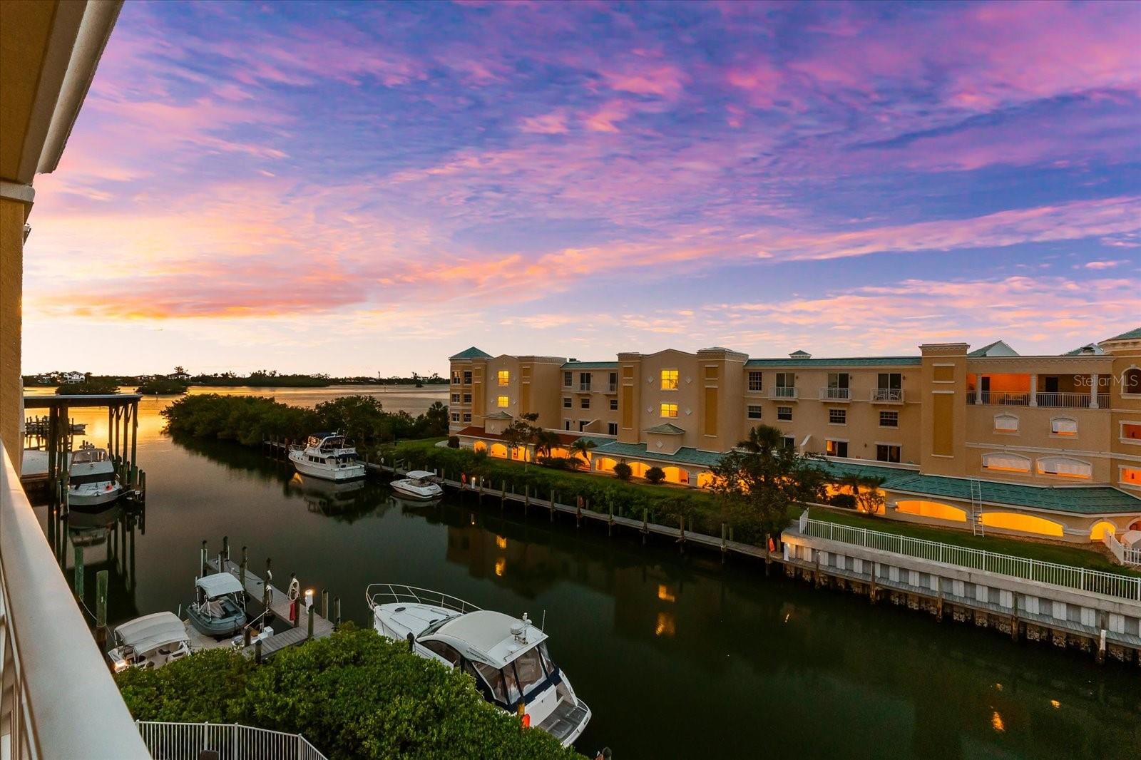 VILLAS AT BELLAGIO HARBOR VILLAGE - Residential