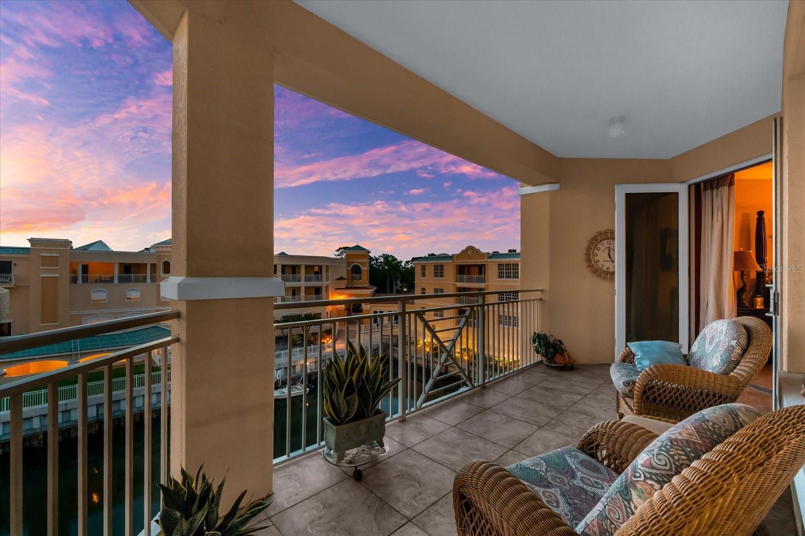 VILLAS AT BELLAGIO HARBOR VILLAGE - Residential