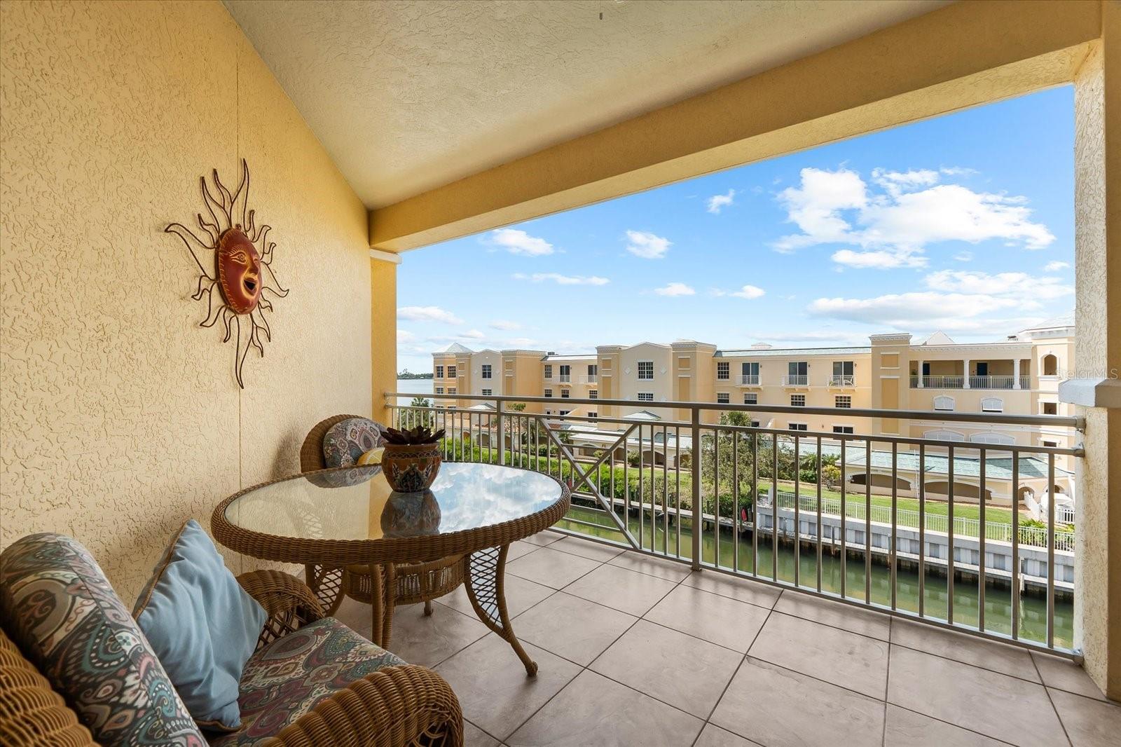 VILLAS AT BELLAGIO HARBOR VILLAGE - Residential