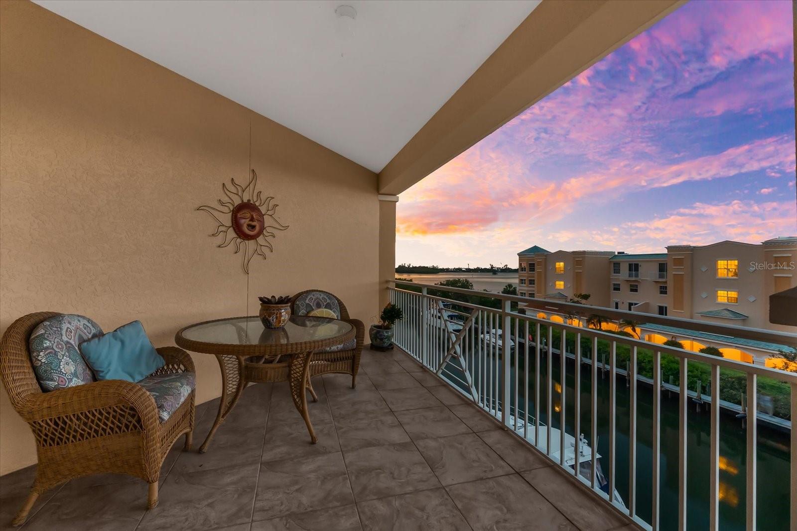 VILLAS AT BELLAGIO HARBOR VILLAGE - Residential